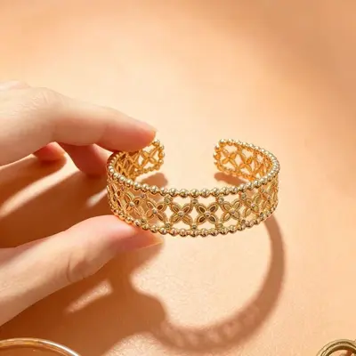 Vintage monogram açık bilezik, pearl kenarlı kadın aksesuarı - 3