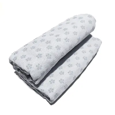 Microfiber Yoga Blanket, Non-Slip and Sweat-Absorbent, with Mesh Bag - 13
