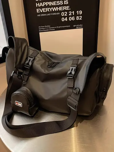 Waterproof sports bag, large capacity
