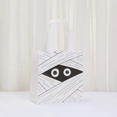 Halloween Cartoon Print Non-Woven Gift Bag - 9