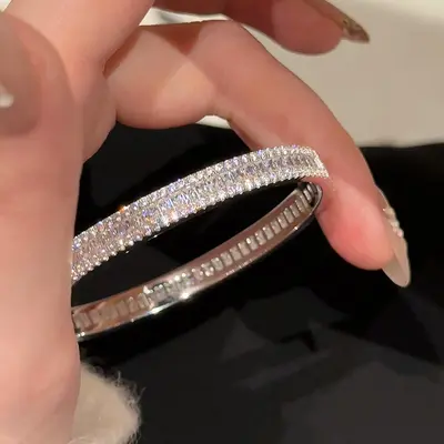 Französisch Retro-Stil Zirkon-Spangen-Armband leichte Luxus-Schmuck