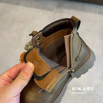 Kinderstiefel im Retro-Stil, gelb, mit Quasten, Used-Look