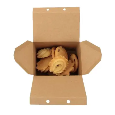 Christmas Kraft Paper Little House Candy Box with Cookie and Pastry Gift Packaging