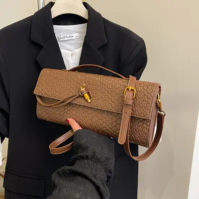 Örgü Baget Çanta, Retro Tasarım, Yumuşak Deri, Tek Omuz ve Çapraz Askılı - 10