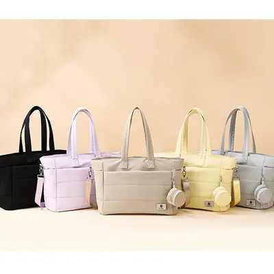 Mama-Tote-Wickeltasche mit Nass- und Trockenfach, Wickelunterlage