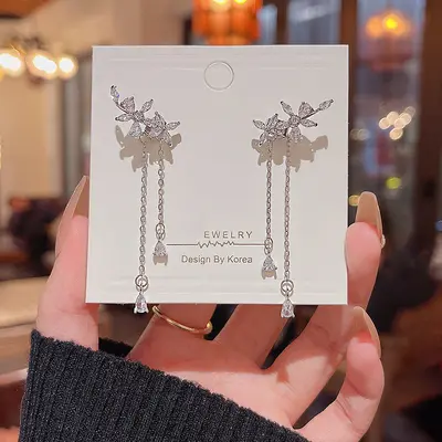 925er Silber Ohrstecker lange Quaste Zirkon Ohrringe Ins Mode zugänglicher Luxus Nische vielseitig elegant Schleife Ohrringe für Frauen