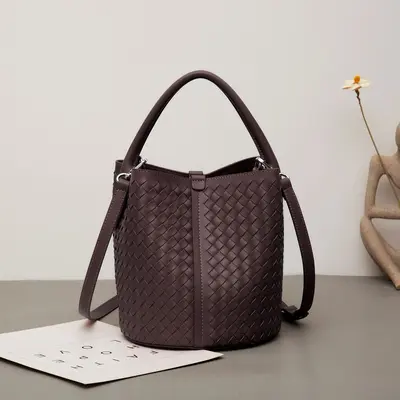 Handgewebte Beuteltasche aus echtem Leder für Damen - 8