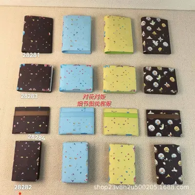 驴钱包卡包丝印卡通护照夹真皮甜甜圈钱夹二折护照包多功能证件包
