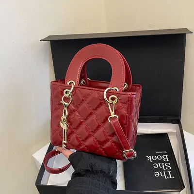 Textured Diamond-Quilted Women's Small Square Handbag - 3