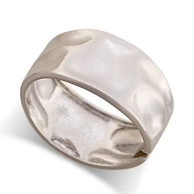 Cross-border manufacturers supplying wholesale personalized concave and convex metal-textured alloy open cuff bracelets in cold style directly to Europe and America. - 7