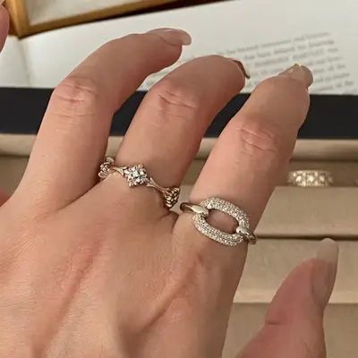 Kaffeebraun Zirkon Ring, offenes Design, stapelbar