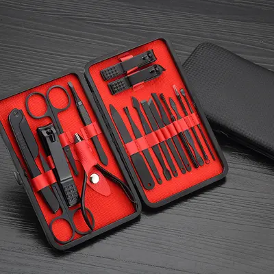Manicure and pedicure set, 18 pieces, black