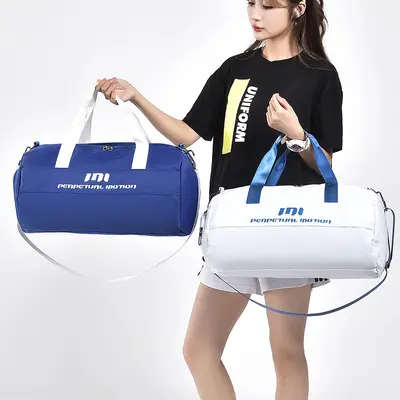 Fitness-Tasche mit Trocken- und Nassfach