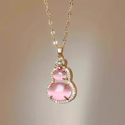 Gourd Pendant Necklace for Women, Lightweight Collarbone Chain