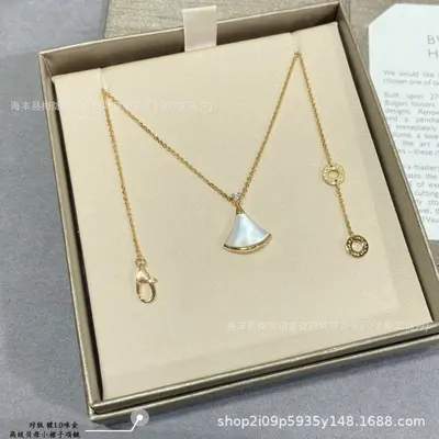 V-gold horseshoe buckle necklace, 925 silver, 18K plated - 7