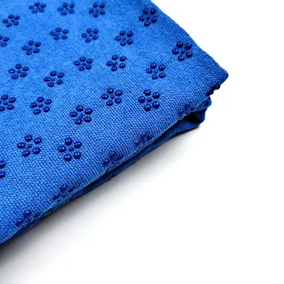 Microfiber Yoga Blanket, Non-Slip and Sweat-Absorbent, with Mesh Bag - 4