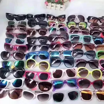 Unisex Toad Style Sunglasses with Transparent Lenses