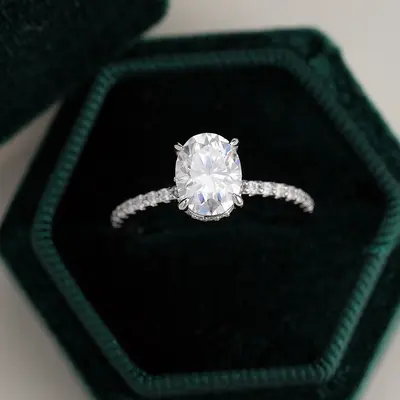925 silver egg-shaped women's ring 3 carat moissanite