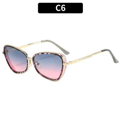 Oversized Frame Trend Sunglasses, Street Style, 2026 Model - 11
