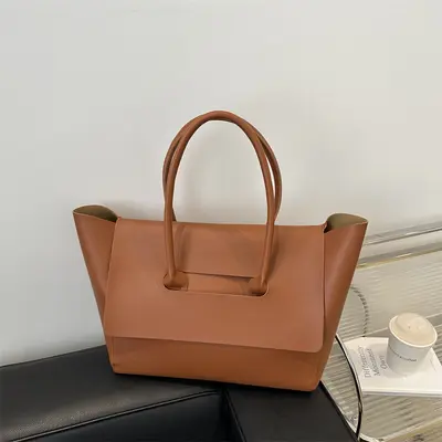 Large Women's Tote Bag, Retro Style, Autumn and Winter - 9