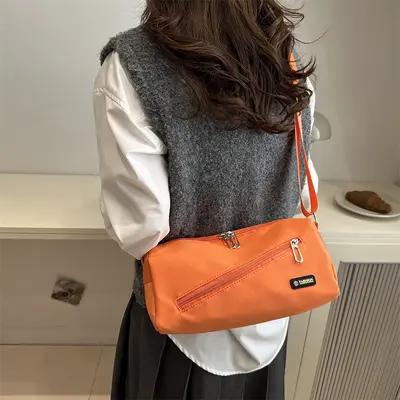 Large Capacity Canvas Single-Shoulder Bag for Short Trips - 3