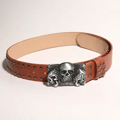Yeni trend kuru kafa desenli erkek deri kemer, genç erkekler için punk çıtçıtlı günlük kemer, stokta toptan satış.