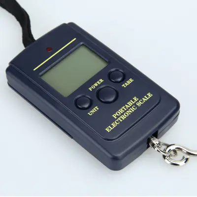 Balık tutma terazisi bavul terazi asılı terazi taşınabilir elektronik el terazi kargo terazi hooks mini kare terazi elektronik terazi küçük