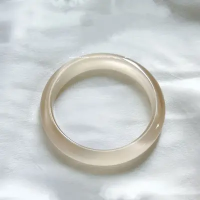 Cat's eye stone bracelet, white moonlight, ice blue - 11