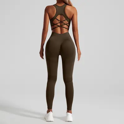 Seamless Open-Back Yoga Set with Sports Bra and High-Waist Leggings - 8