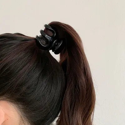 Wholesale fashion pumpkin small claw clip large bun hair clip high ponytail fixing tool princess hair small claw clip