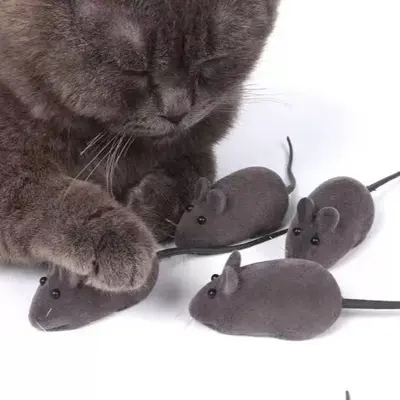 Simulated Rubber Flocked Mouse Cat Toy with Sound - 4