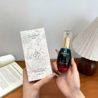 Zhuoluo Silky Luxury Hair Care Essential Oil улучшает состояние сухих, пушащихся и спутанных волос, делая их гладкими и мягкими. - 3