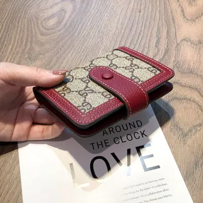 Women's Ultra-Thin Transparent Driver's License Card Holder