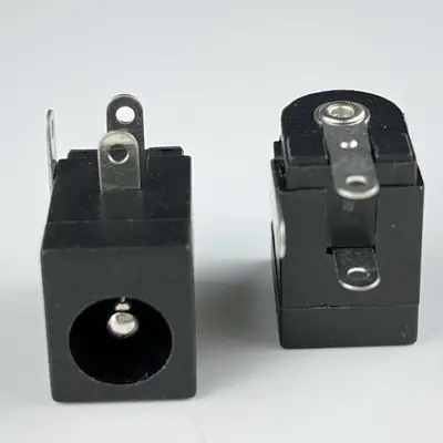 All-Copper DC005 Female DC Socket 5.5x2.1/2.5 mm Flame-Retardant - 4