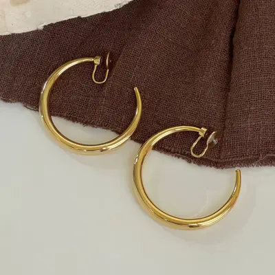 Premium metal ring ear clips without piercing for women - 7