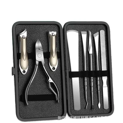 Pedicure tool set with nail scissors and scraper - 6