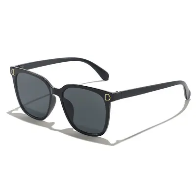 2026 Retro-Sonnenbrille mit D-Rahmen, Nietendetails und Verlaufsglas - 6