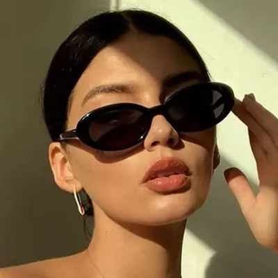 Small Oval Frame Sunglasses, Hip-Hop Style with UV Protection - 2