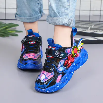 Kinder-Sportschuhe mit Leuchtfunktion, wasserdichte Lederoptik, weiche Sohle