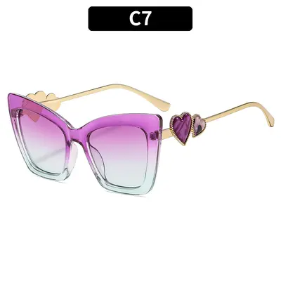 Sonnenbrille im Katzenaugen-Design, Street-Style - 12