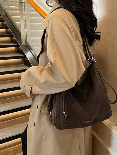 2026 Matte Large-Capacity Tote Bag for Women, Multifunctional Commuter Single-Shoulder Underarm Crossbody Tote Bag