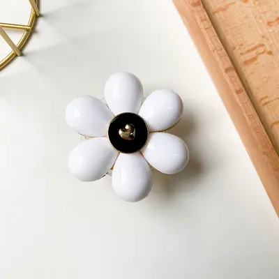 Japanese-Style Floral Phone Stand with Retractable Selfie Ring Grip - 6