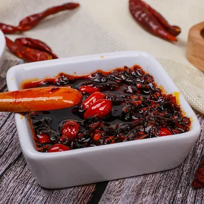 Lao Ganma Chili-Öl-Sauce Hähnchen-Geschmack, Karton