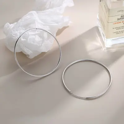 Minimalist silver large circle earrings elegant design - 4