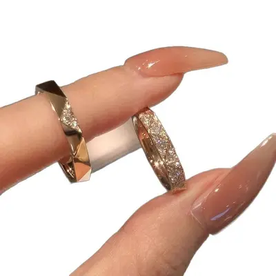 Vintage diamond lattice brushed ring for women, stackable