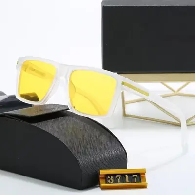 Retro Square Men's Polarized Sunglasses, Premium Stylish Design - 7