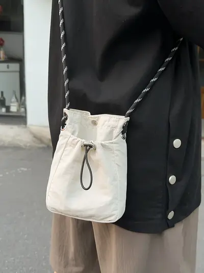 Sommerlichte Canvas-Sporttasche mit Schultergurt Mini-Umhängetasche Nylon-Handytasche für Damen 2026 Neukollektion