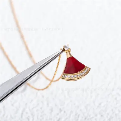 S925 silver V-gold fan necklace with mother of pearl red agate - 10