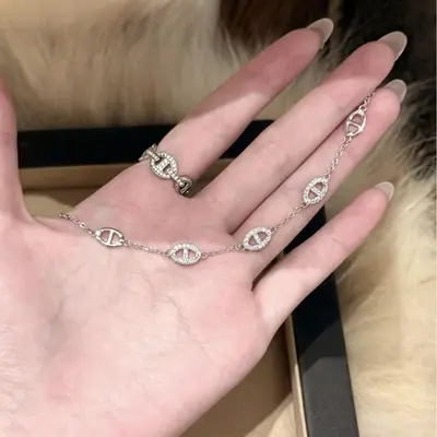 S925 sterling silver pig nose bracelet with cubic zirconia