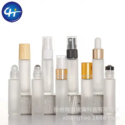 Çapraz Sınır 5/10ml Mat Cam Ahşap Desen Kapak Top Uçlu Şişe Uçan Top Şişe Esans Parfüm Uçan Top Dağıtım Şişesi Takılabilir Set